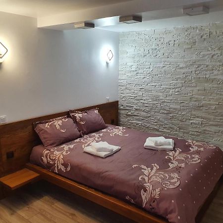 Rooms Poienita Slănic-Moldova Eksteriør billede