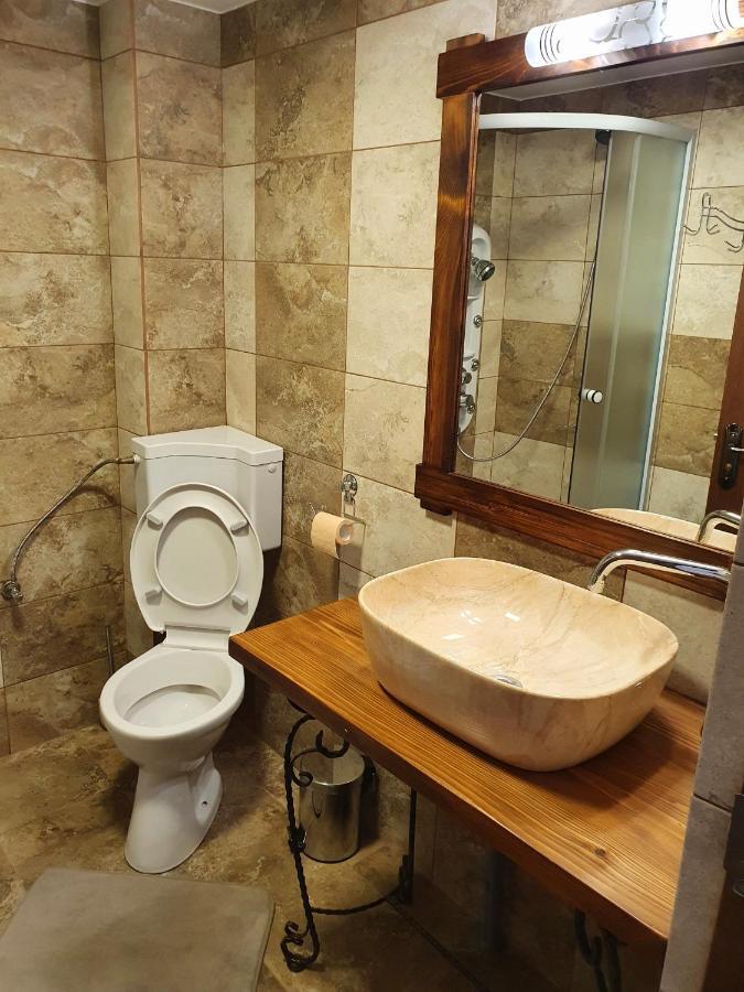 Rooms Poienita Slănic-Moldova Eksteriør billede