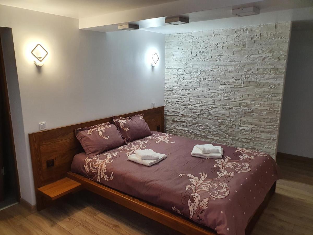 Rooms Poienita Slănic-Moldova Eksteriør billede