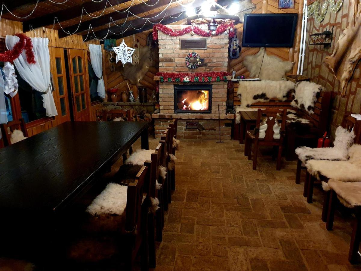Rooms Poienita Slănic-Moldova Eksteriør billede